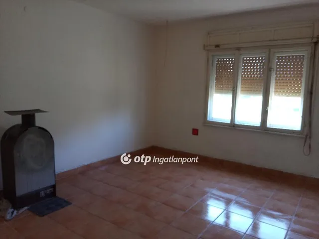 Eladó ház Sásd 67 nm