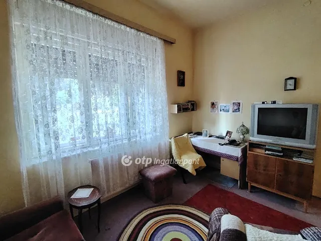 Eladó ház Egerág 74 nm