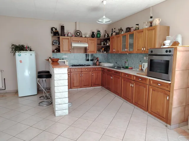 Eladó ház Pogány 250 nm