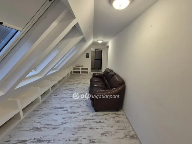 Eladó ház Siófok 321 nm
