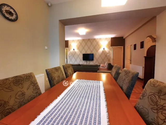 Eladó ház Siófok 174 nm