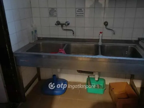 Eladó kereskedelmi és ipari ingatlan Kémes 400 nm