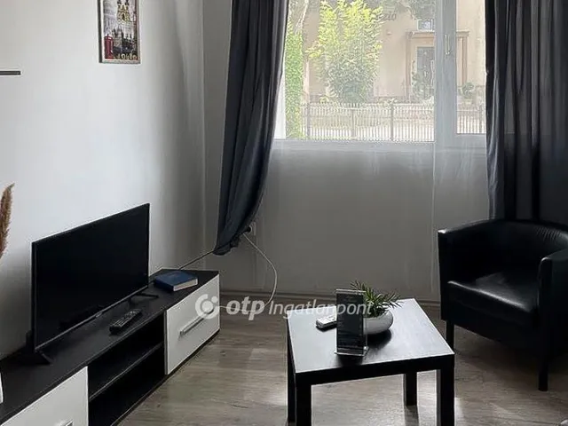 Eladó üdülő és hétvégi ház Balatonberény 750 nm