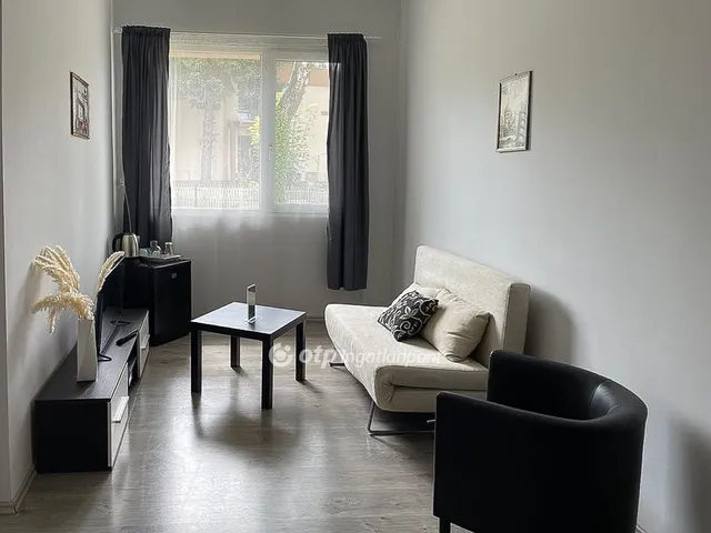 Eladó üdülő és hétvégi ház Balatonberény 750 nm