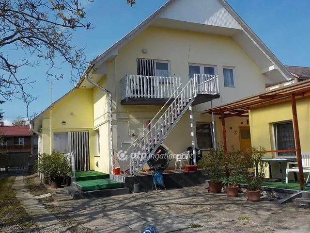 Eladó ház Balatonlelle 177 nm