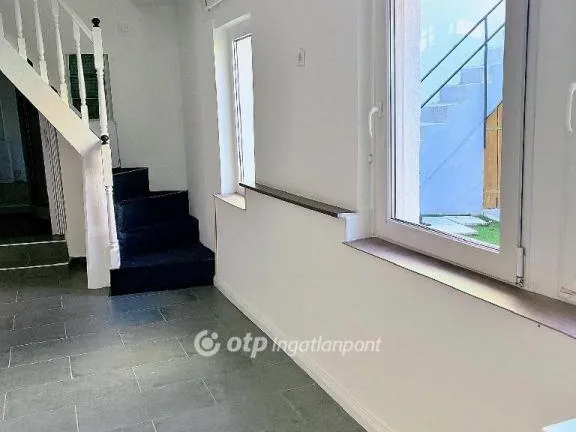 Eladó lakás Pécs 21 nm