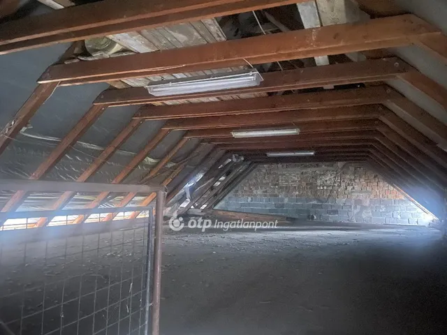 Eladó ház Pécs 1055 nm