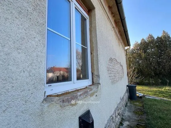 Eladó ház Szászvár 70 nm