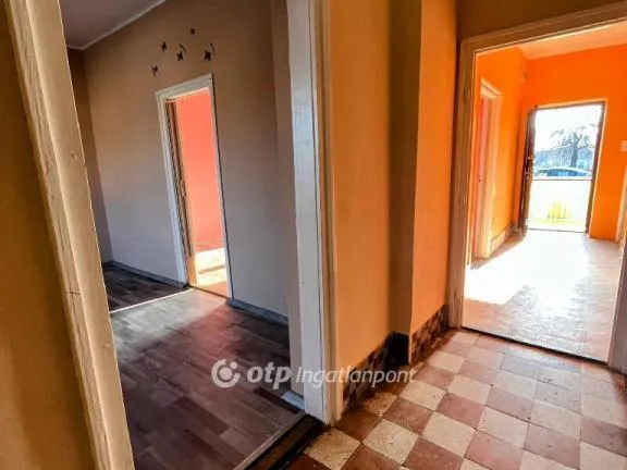 Eladó ház Szászvár 70 nm