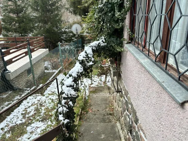 Eladó ház Komló, Sikonda 43 nm