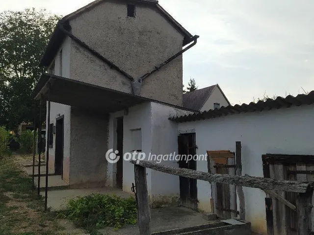 Eladó ház Nagykozár 30 nm