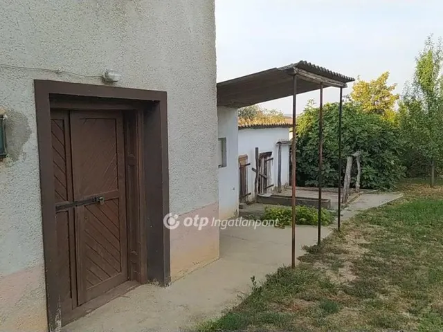 Eladó telek Nagykozár 807 nm