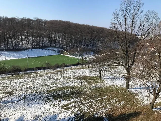 Eladó kereskedelmi és ipari ingatlan Komló 4000 nm