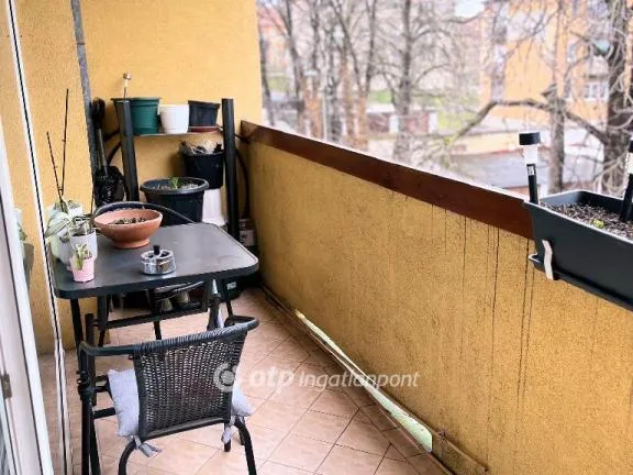 Eladó lakás Pécs, Ledina 61 nm