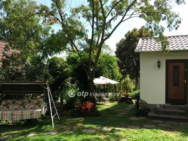 Eladó ház Harkány 180 nm