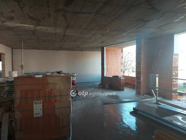 Eladó lakás Pécs 67 nm