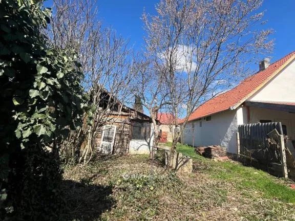 Eladó ház Siklós 63 nm