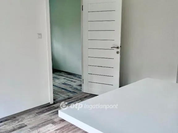 Eladó lakás Komló 51 nm