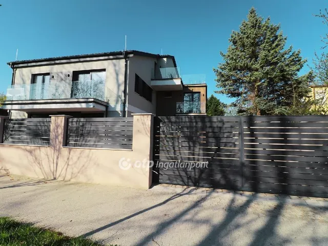 Eladó lakás Zamárdi 91 nm