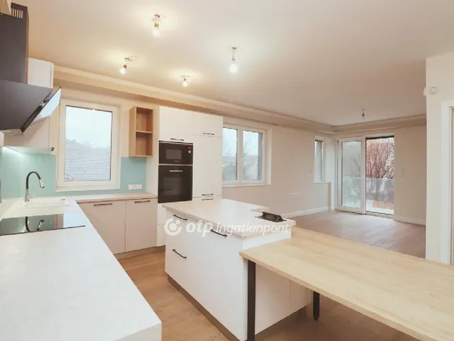 Eladó lakás Zamárdi 63 nm