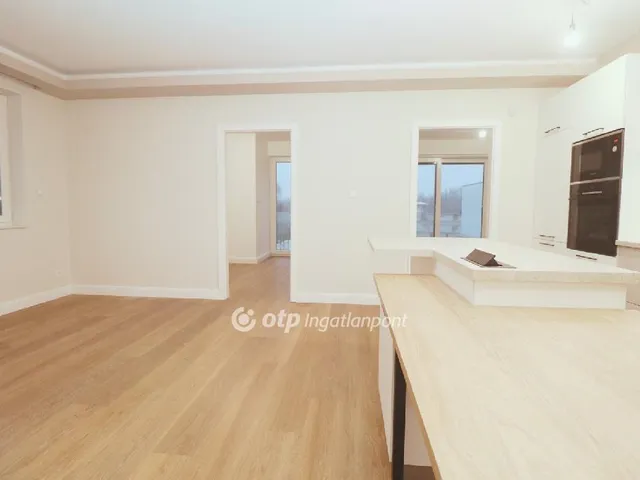 Eladó lakás Zamárdi 119 nm