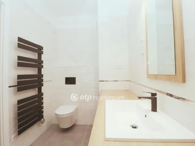 Eladó lakás Zamárdi 119 nm