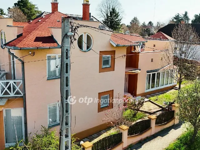 Eladó ház Siófok 225 nm