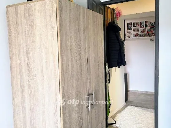 Eladó lakás Komló 54 nm