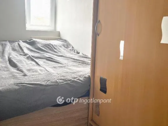 Eladó lakás Komló 54 nm