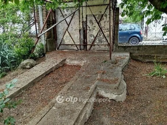 Eladó ház Pécs 28 nm