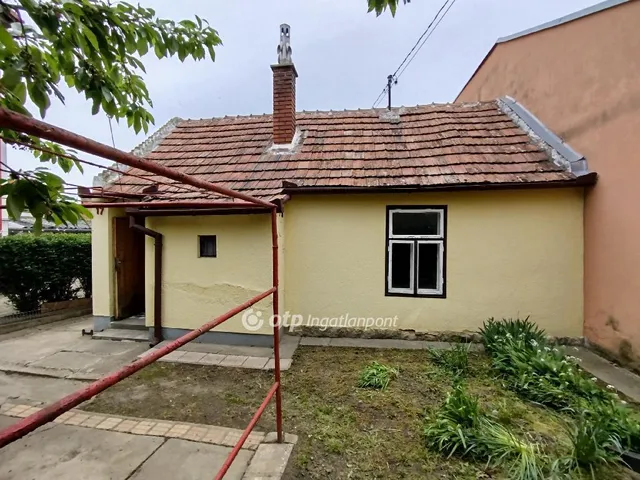 Eladó ház Pécs 28 nm