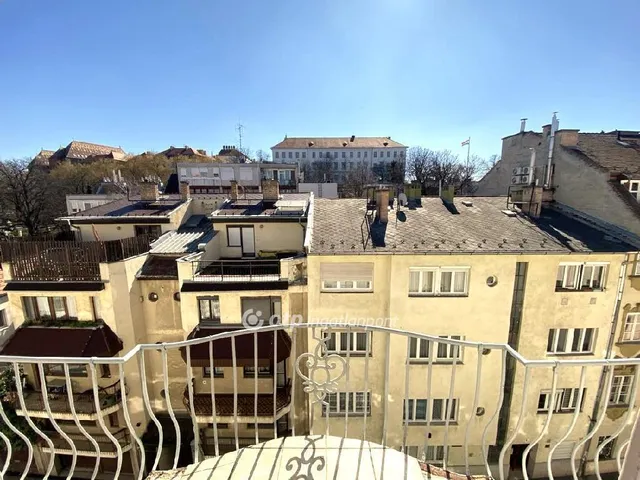 Eladó lakás Budapest I. kerület, Várnegyed 101 nm