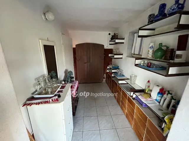 Eladó telek Gyód 1085 nm