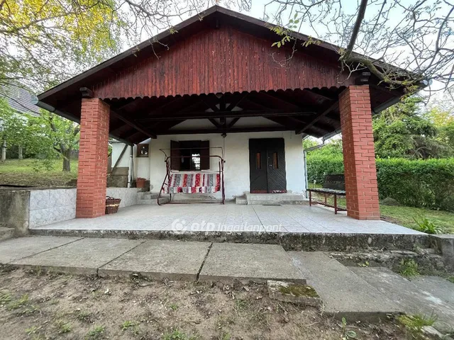 Eladó telek Gyód 1085 nm