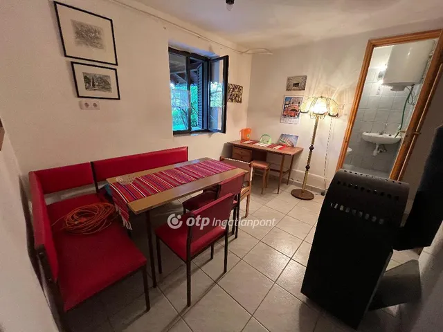 Eladó telek Gyód 1085 nm