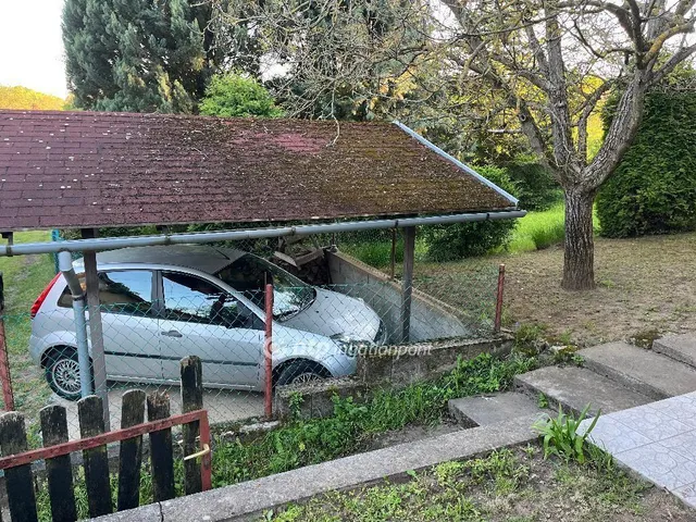 Eladó telek Gyód 1085 nm