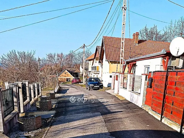 Eladó ház Kökény 70 nm