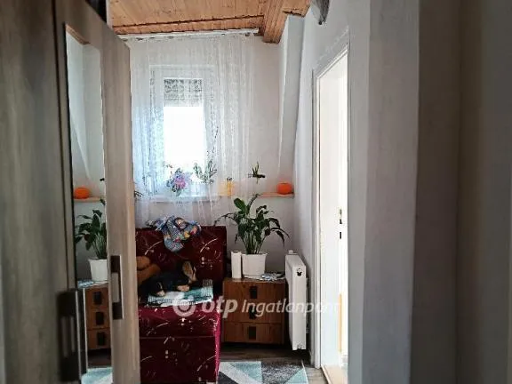 Eladó ház Kökény 70 nm