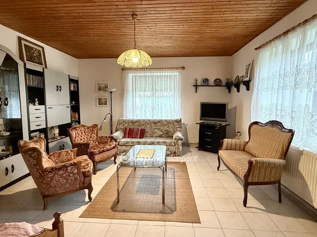 Eladó ház Geresdlak 120 nm