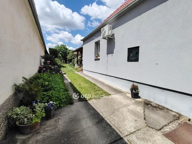 Eladó ház Egerág 95 nm