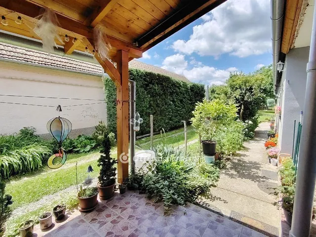 Eladó ház Egerág 95 nm
