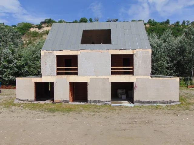 Eladó üdülő és hétvégi ház Balatonakarattya 64 nm