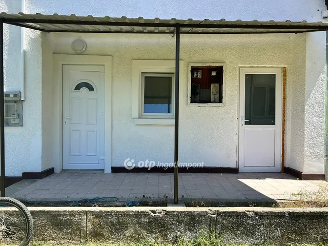 Eladó ház Magyarbóly 61 nm