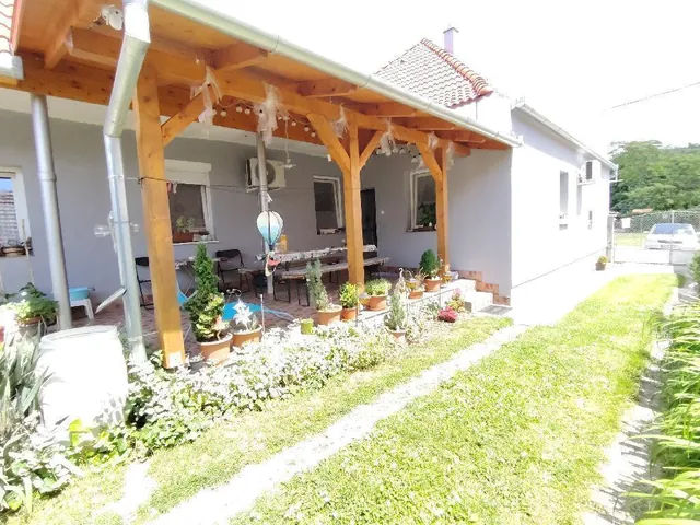 Eladó ház Egerág 95 nm