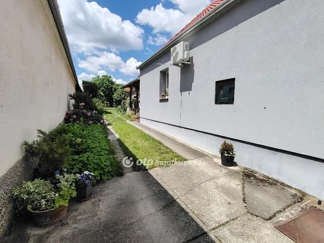 Eladó ház Egerág 95 nm