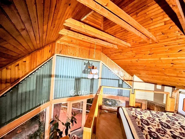 Eladó ház Pécs 250 nm