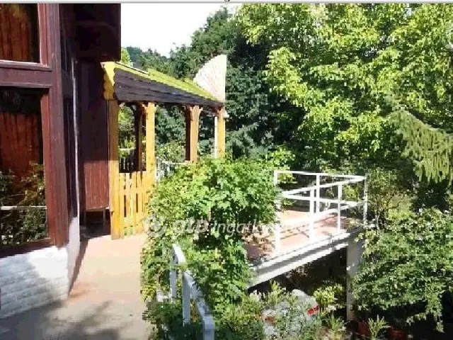 Eladó ház Pécs 250 nm