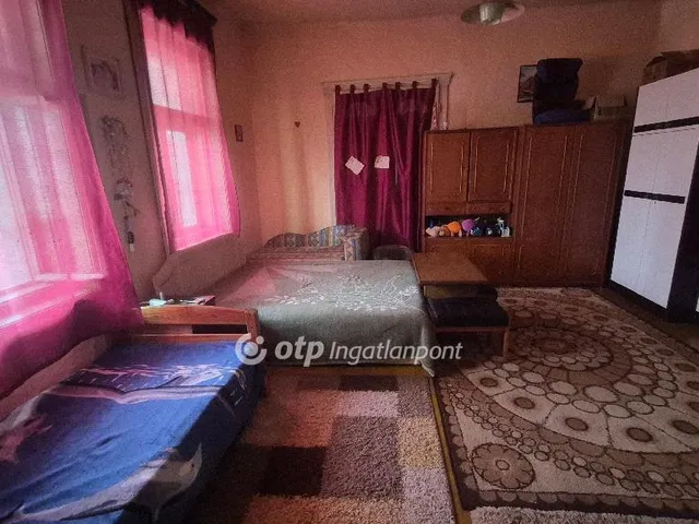 Eladó ház Szellő 140 nm