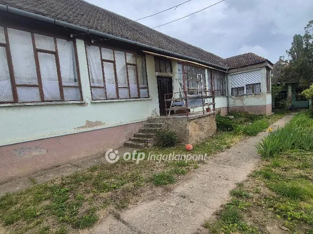 Eladó ház Szellő 140 nm