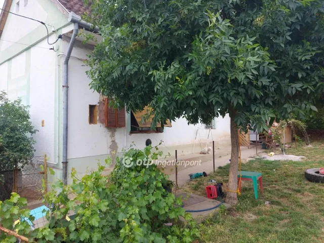 Eladó ház Kiskassa 63 nm